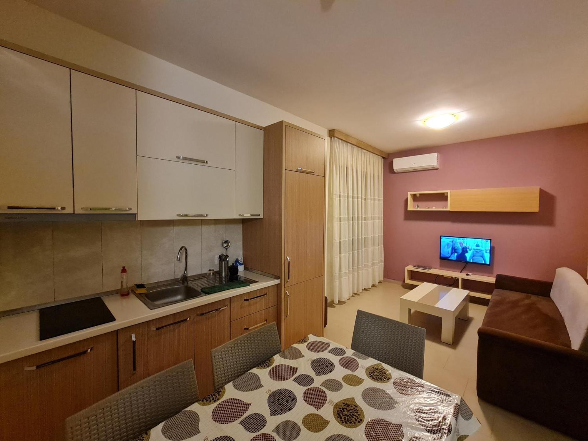 Holiday Apartments Vlore Room photo